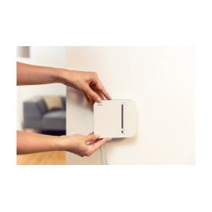 Bosch Smart Home Controller - Transform Your Home Into a Smart Haven | Superior Connectivity & Control - 4057749314475